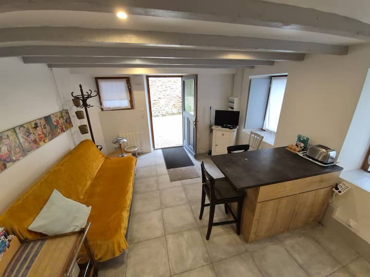 Jolie Petite Maison En Pierre - Ille-et-Vilaine