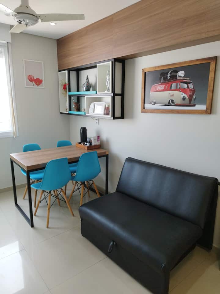 Bnb Com Suíte + Lavabo E Garagem Grátis (50m) - Porto Alegre