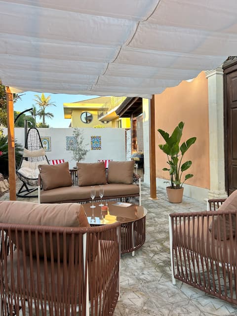 Annuncio Airbnb popolare: Villa Trinacria al Borgo ~Liberty Charm a Avola