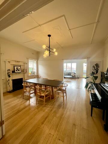 Spacious 2-storey heritage home gallery image 3