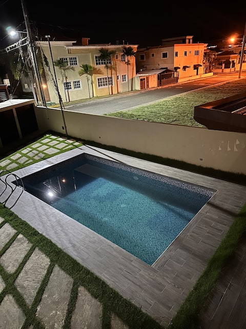 Chic Apt with Pool, AC, Wi-Fi, TV, Close Amenities