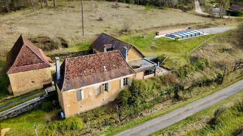 Beautiful Stone House and Private Pool – 6 people