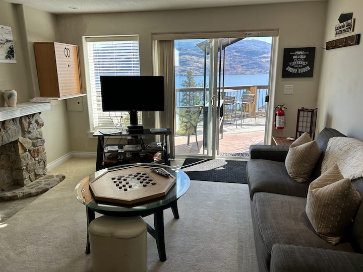 Sweetsuite A Hideaway With Amazing Scenic Views! - Peachland