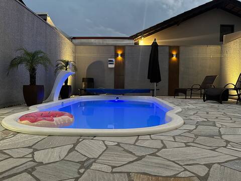 Families in Beto: heated pool and beach 180m away