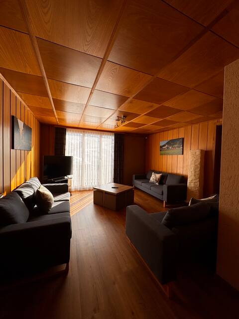 Attic Chalet Viola
