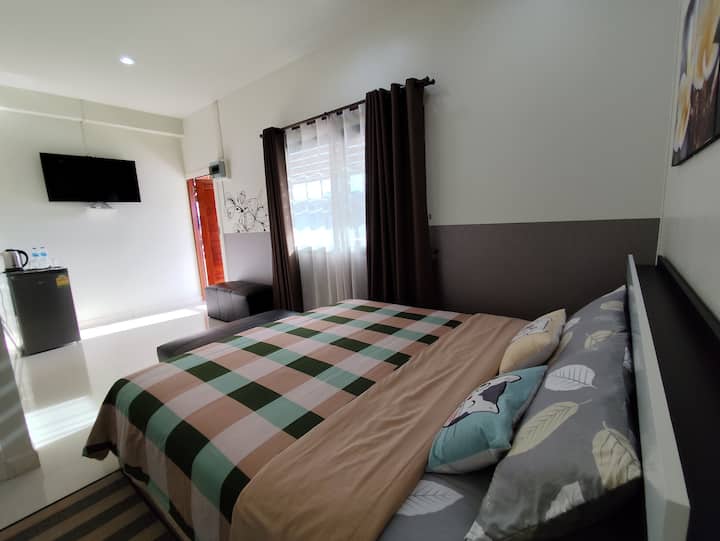 Cozy Apt In The City. 15 Mins To Historical Park - Thani
