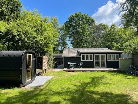 Lovely Family House. Sauna, beach, food court.