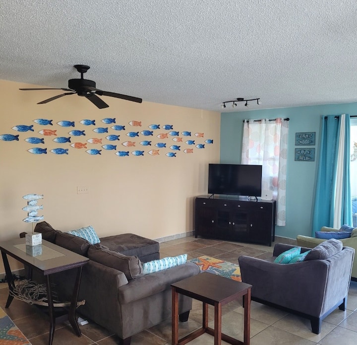 "Seas The Day" 2 Br/2ba Beachfront And Pool. - Aguada
