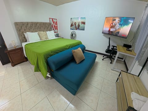 LOVE Spacious Studio Apartment 42sqm