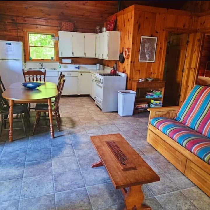 The Lambertson Log Cabin - Greenville, ME
