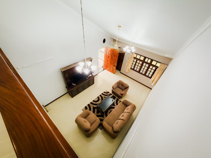 Living room image 3