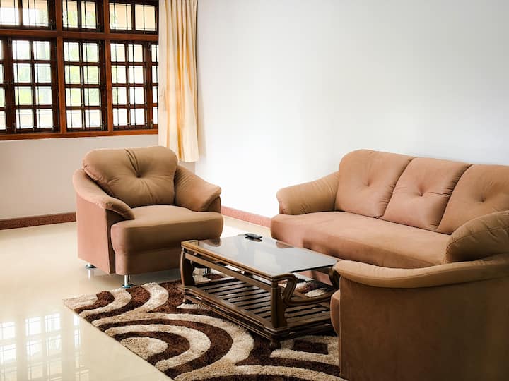 Living room image 1