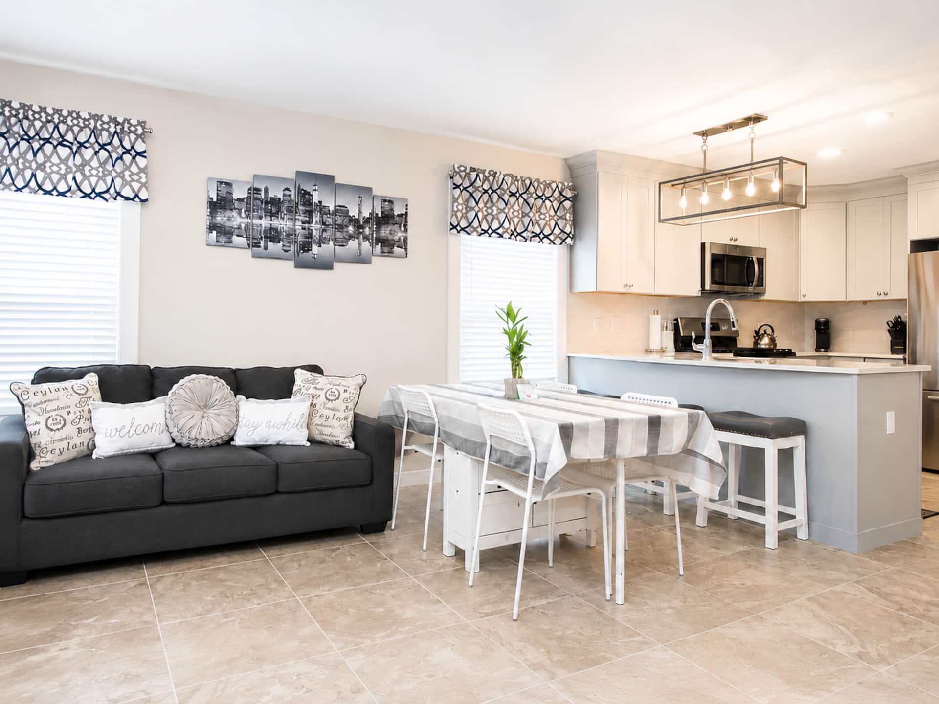 Stylish 3-BR Near MetLife, American Dream & NYC