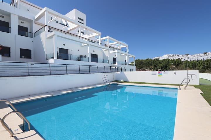 Apartamento Azure - Piso Luminoso Y Moderno Con Piscina Comunitaria