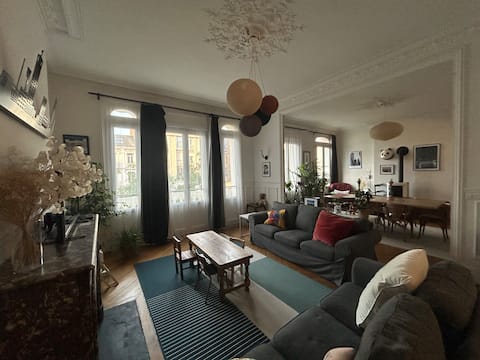 Top Airbnb: Grand Apartment haussmannien havrais in Le Havre