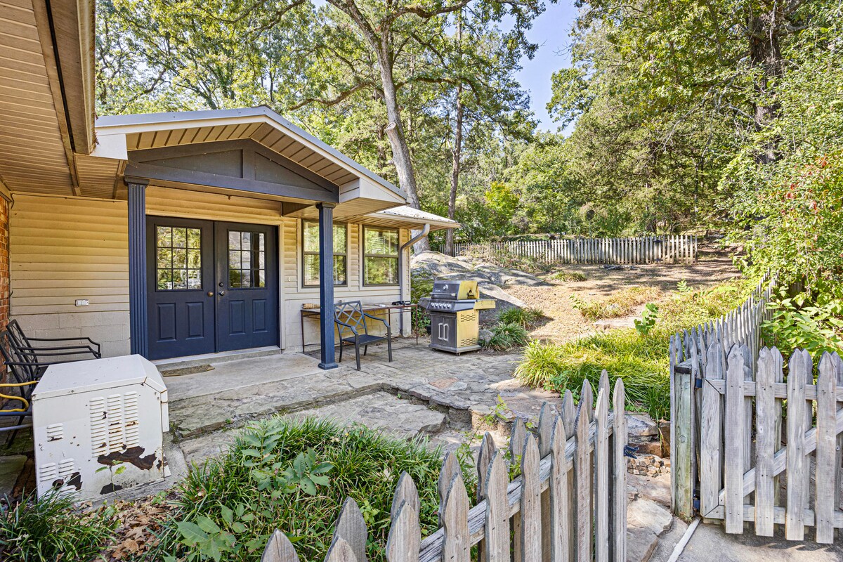 Two Houses at Paw Paw Tree Estate at Petit Jean Mt - Houses for