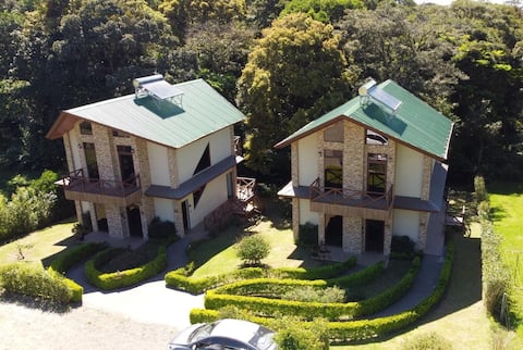 Private Green Refuge Villas (4 Suites, 3 Jacuzzis)