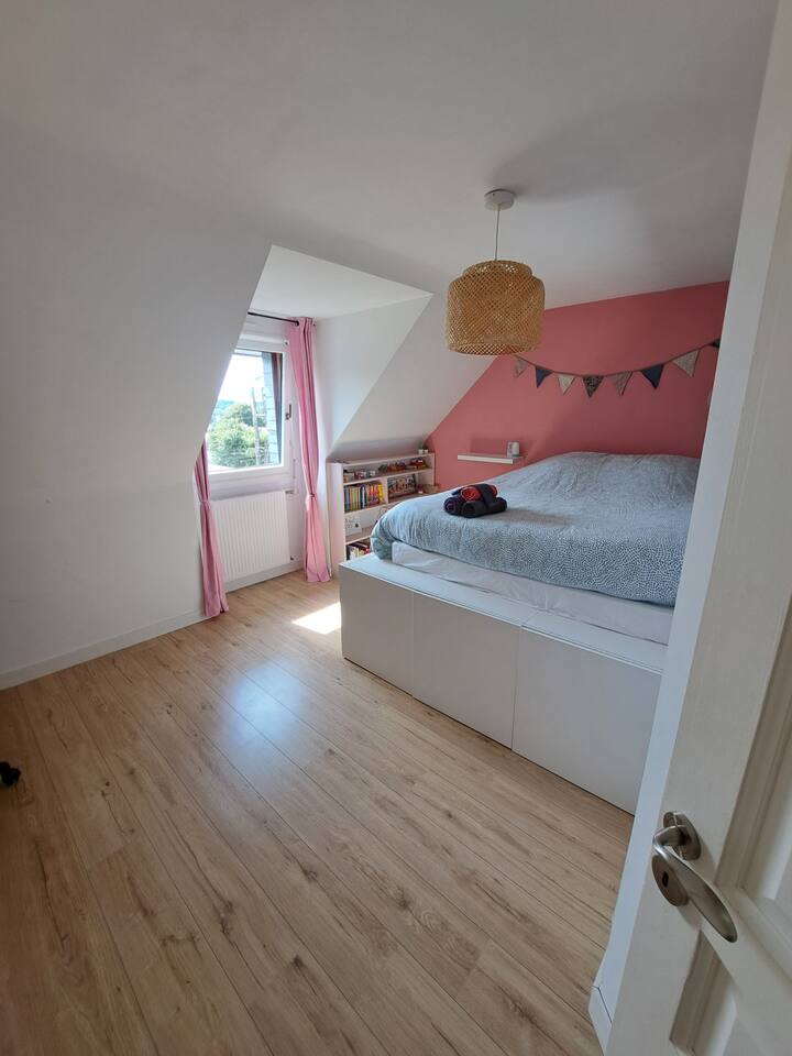 საძინებელი 4