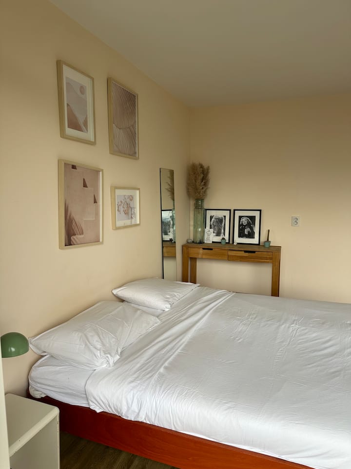 غرفة النوم 2