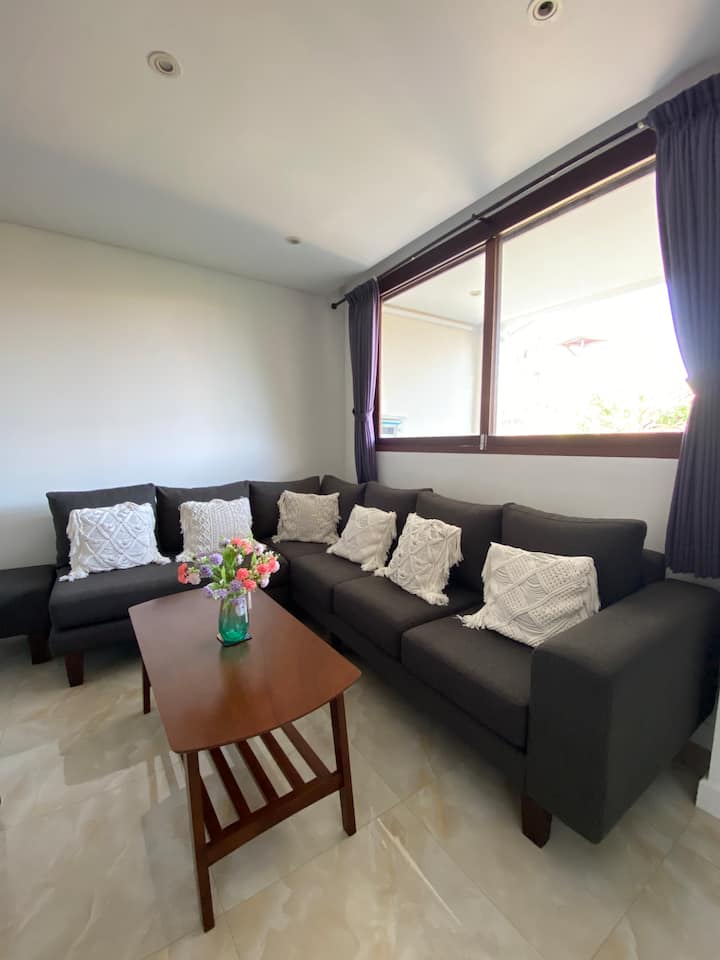Casa Betty: 
2 Bedroom 2nd Floor Private Apartment - Denpasar