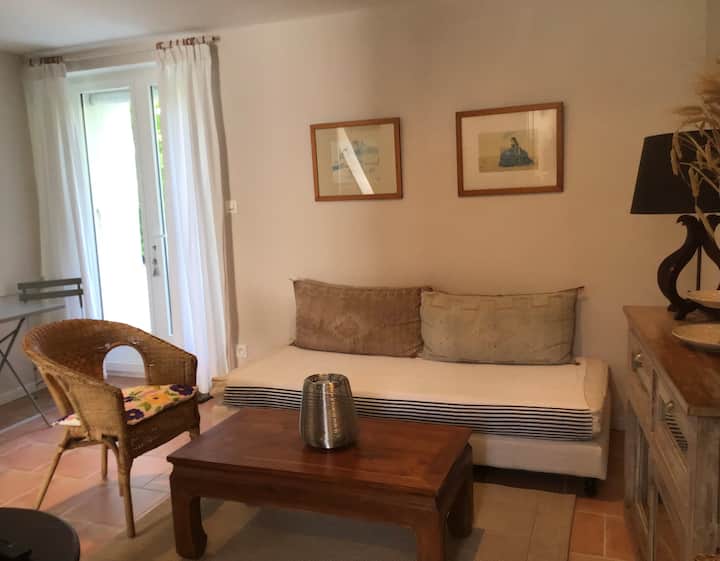 Gite De Charme Estuaire Le Lapin Blanc 2 Personnes - Talmont-sur-Gironde