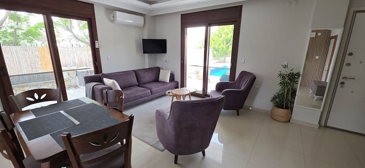 Beautiful Villa With Private Pool & Bbq - Akbük