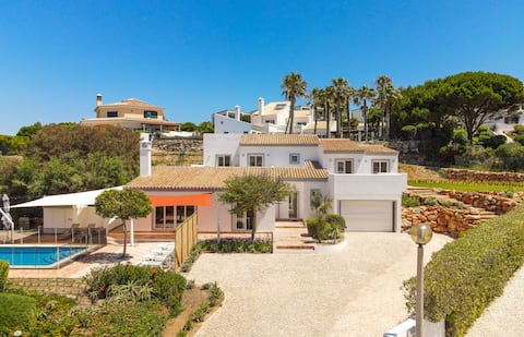 Beach Villa - oceanfront villa at Martinhal beach