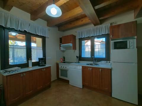 Anuncio de Airbnb popular: El Campo Mateo apartment La Xana. en Cangas De Onís