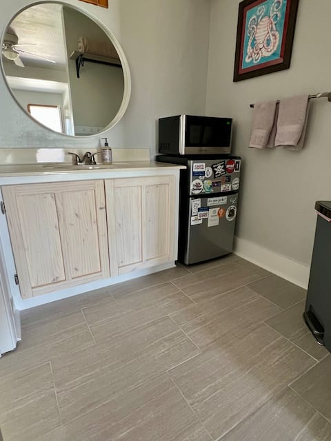 Popular Airbnb listing: Beach Haven~Suite 2 in Kitty Hawk