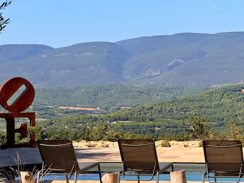 Villa Saignon, one of the most beautiful villages in France