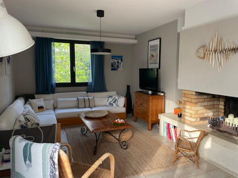 La Corvette House – Garden – 500 m from beach – 3 bedrooms