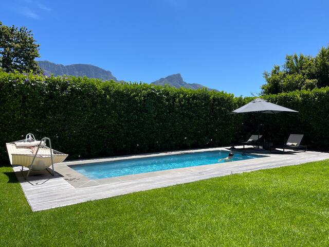 Luxury Home with Beautiful Spaces & Mountain Views gallery image 4