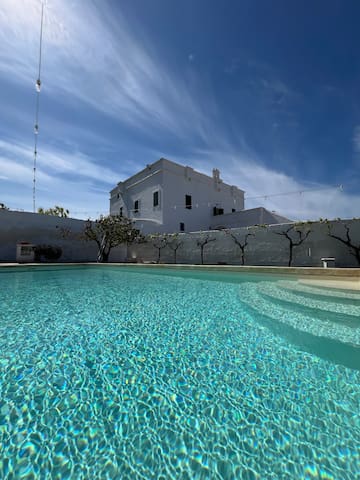 Masseria Mammella with pool and by the beaches