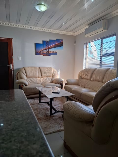 Entire Modern Luxury House!!- Middelburg