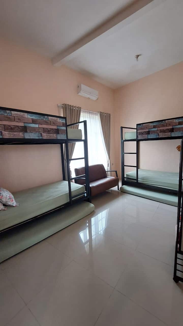 e mjaftueshme për 8 persona 