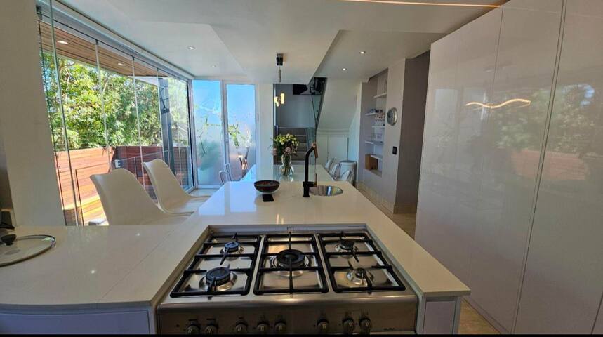 Sunny Seapoint Home gallery image 5