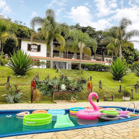 Chácara Casa Branca - Leisure, coziness and fun!