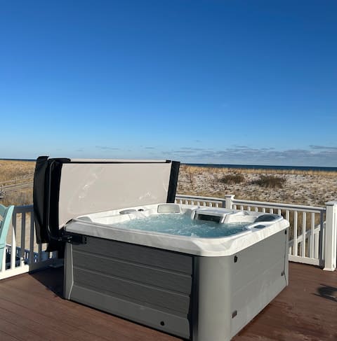 Oceanfront- NEW HOT TUB, Private Beach, 3BR,2 bath