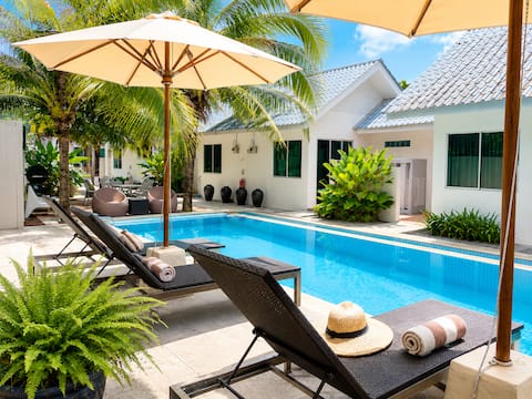 Private Pool Villa • 8BR • 6-Min Walk to the Beach