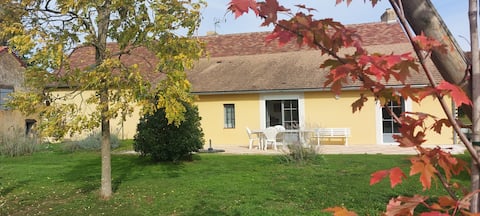 Cottage in the countryside 8 km from Le Mans