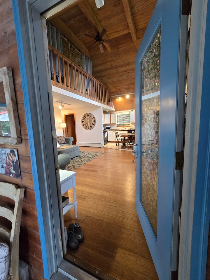 Coastal Cottage | 2mi To Charlestown Beach - Charlestown, RI