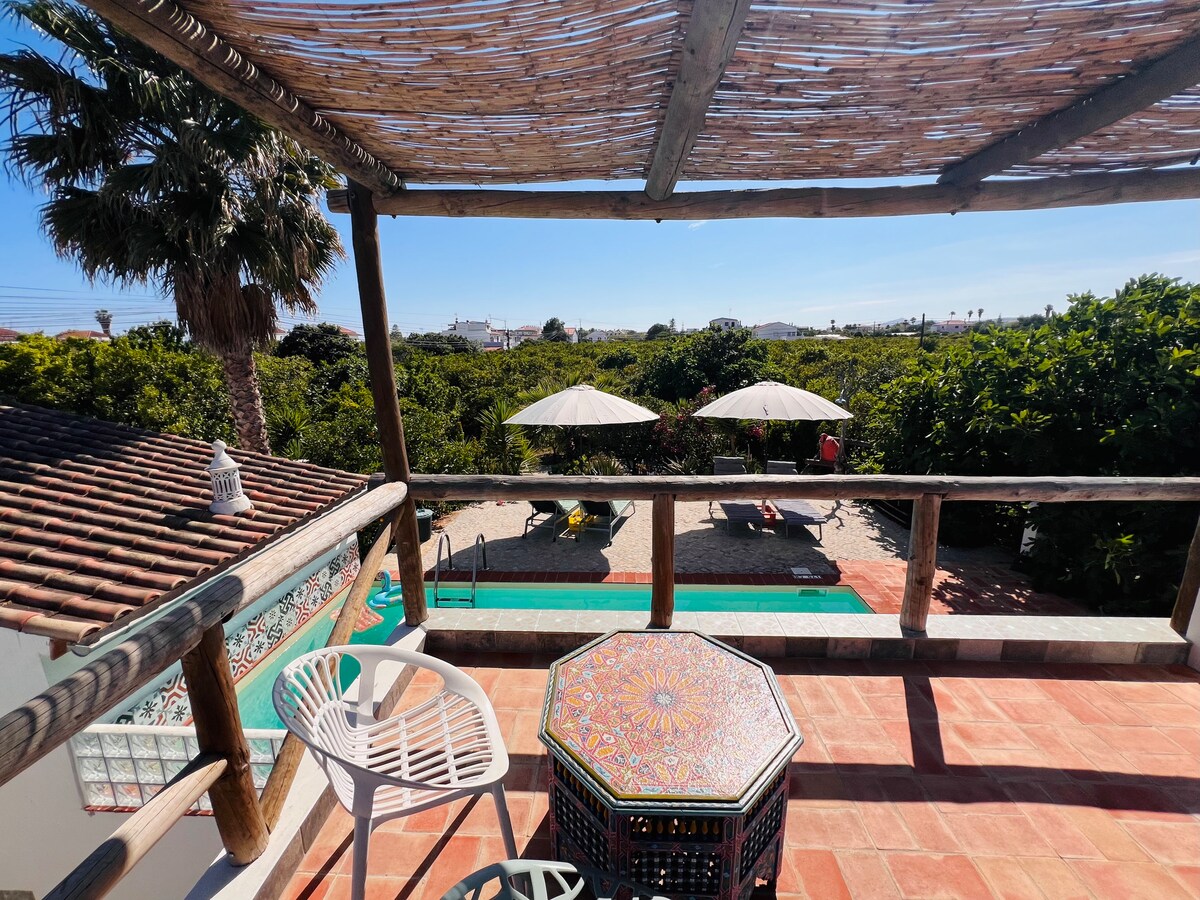 Imóvel de sucesso: Cozy farm house with pool (2 pers) em Tavira
