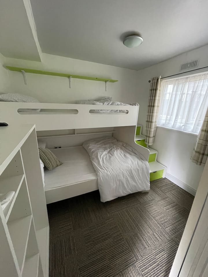 საძინებელი 2
