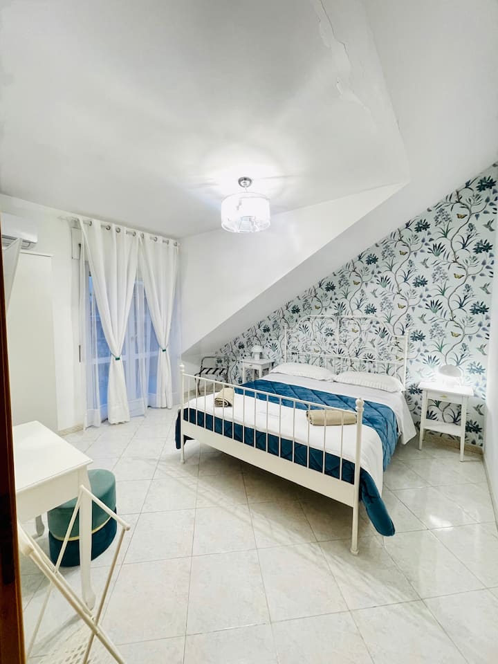 საძინებელი 1