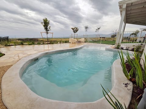 The villa in Emek HaMa'ayanot