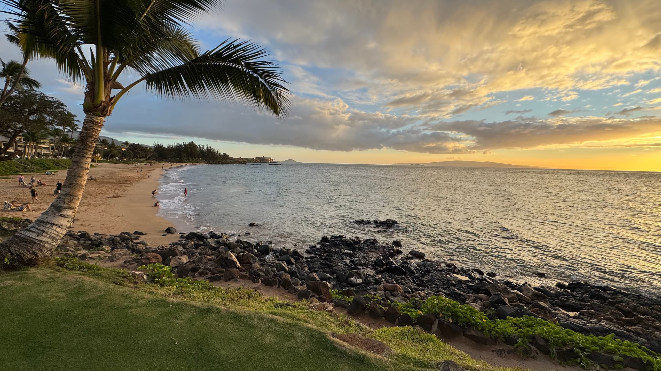 Condo in Kihei · ★4.99 · 1 bedroom · 2 beds · 2 private baths - Image 26