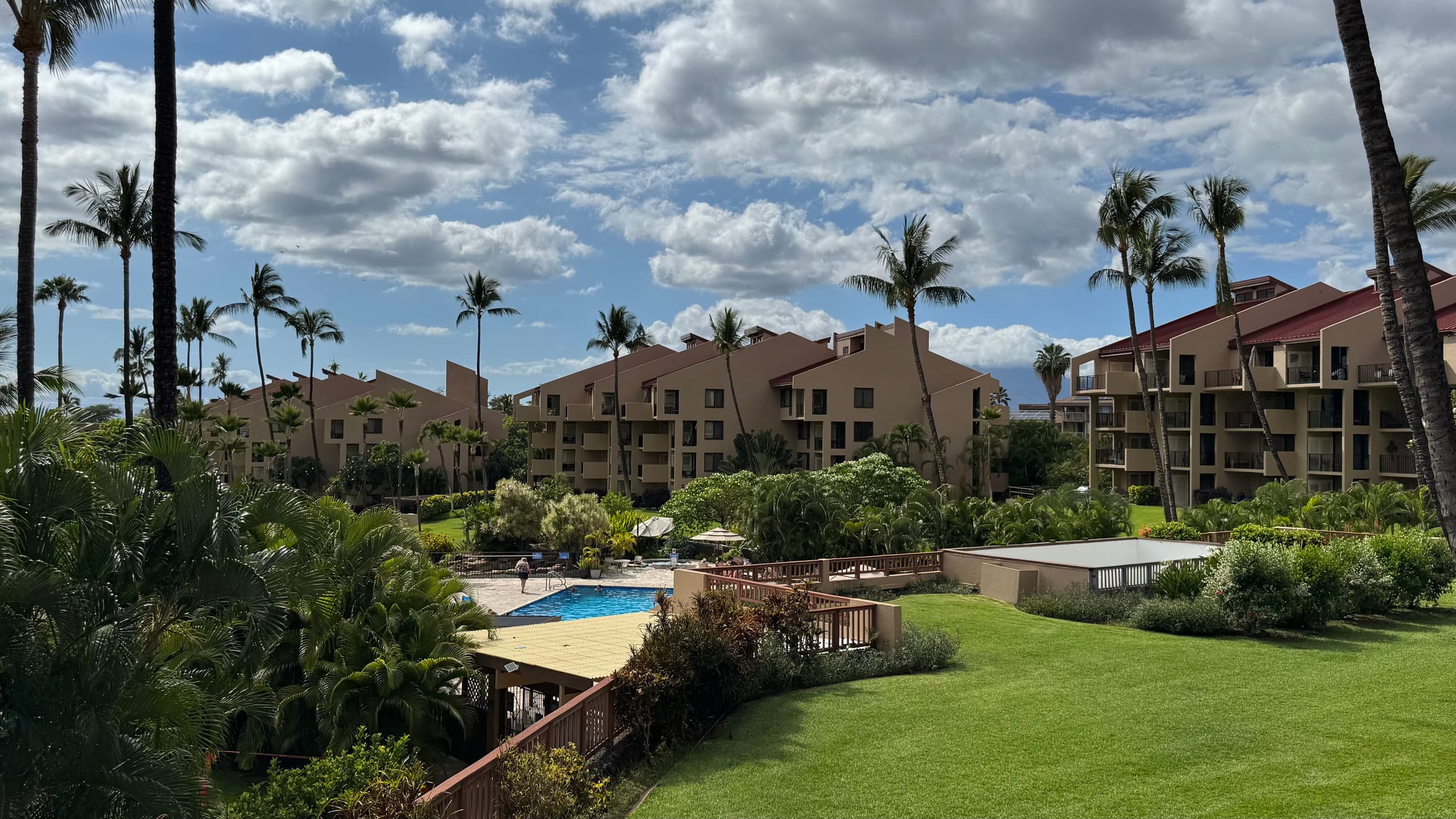 Condo in Kihei · ★4.99 · 1 bedroom · 2 beds · 2 private baths - Image 14