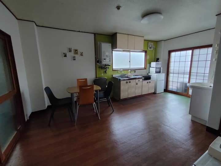 1 Min Froｍ Jr Sta., 1 Stop From Nanba, 45sqm, R505 - Japan