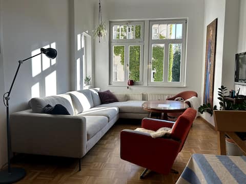 Top Airbnb: Comfortable and spacious flat with balcony in Schleußig