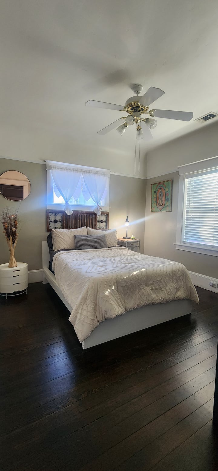 غرفة النوم 2